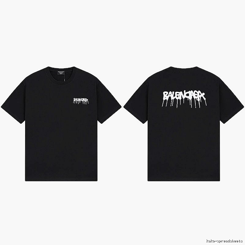 Balenciaga street-style black T-shirt