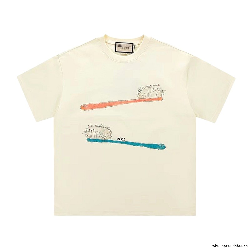Gucci Hand-painted Cat Vintage Style Off-white T-shirt