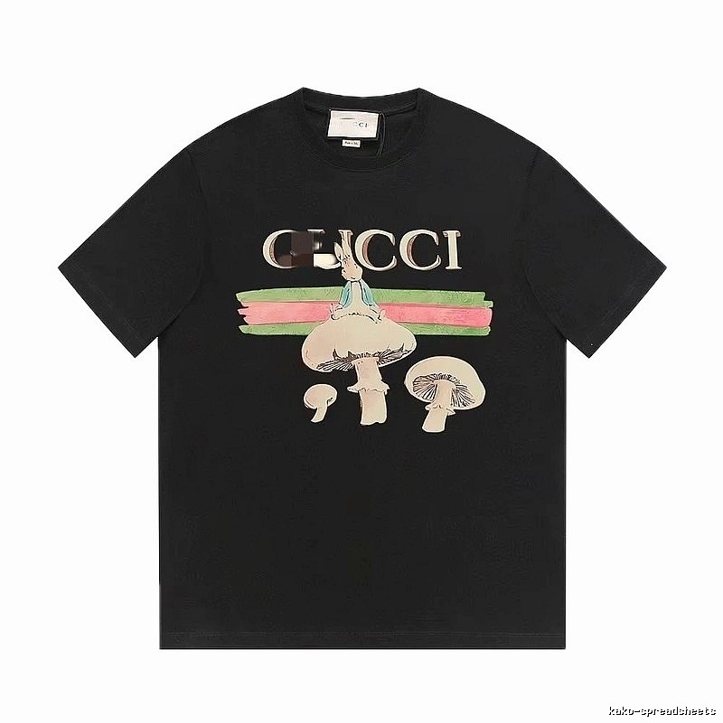 Gucci Mushroom Rabbit Print Vintage Style Black T-Shirt