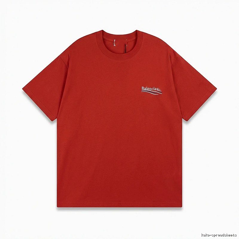 Balenciaga's simple-style red T-shirt