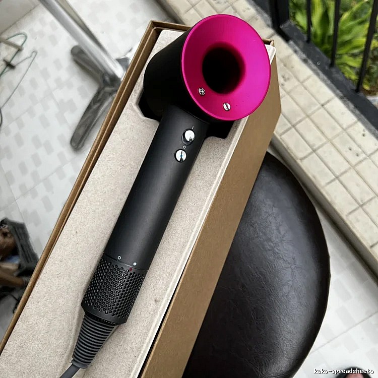 Dyson Supersonic Hair Dryer in Black and Fuchsia