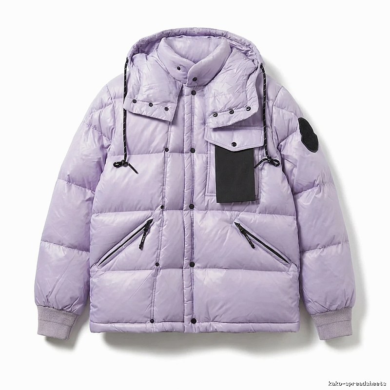 Moncler's trendy and cool series light purple down jacket