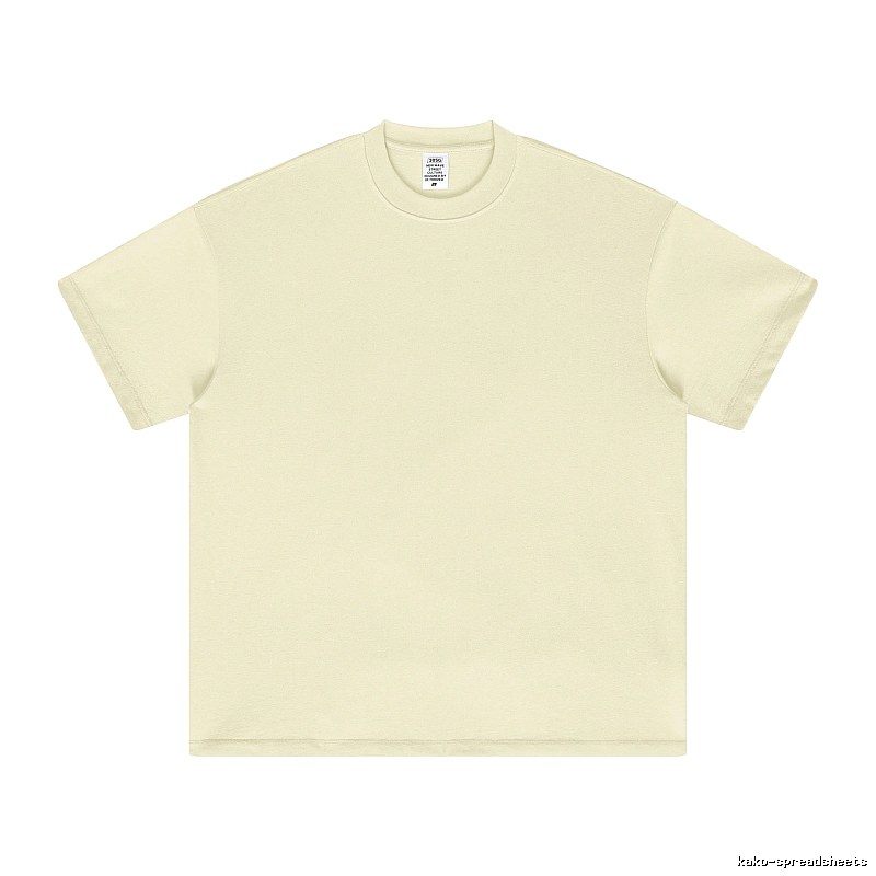 Patterned Plain white T-shirt Minimal White Short with Polished Detail
