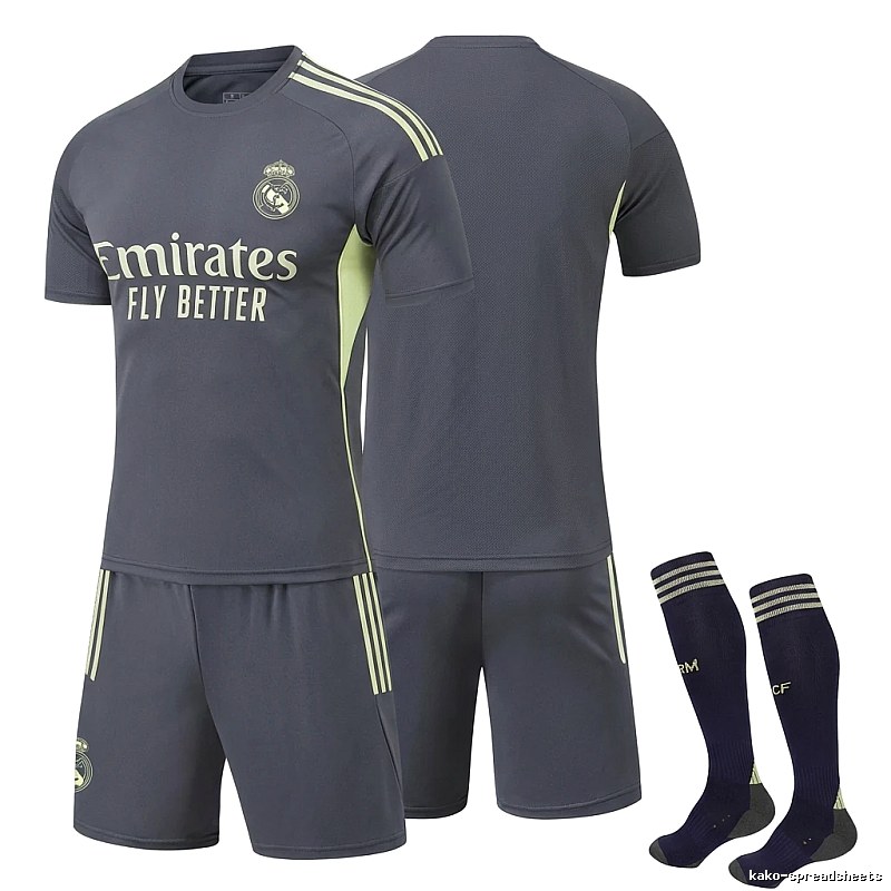 Real Madrid's away sporty gray suit.
