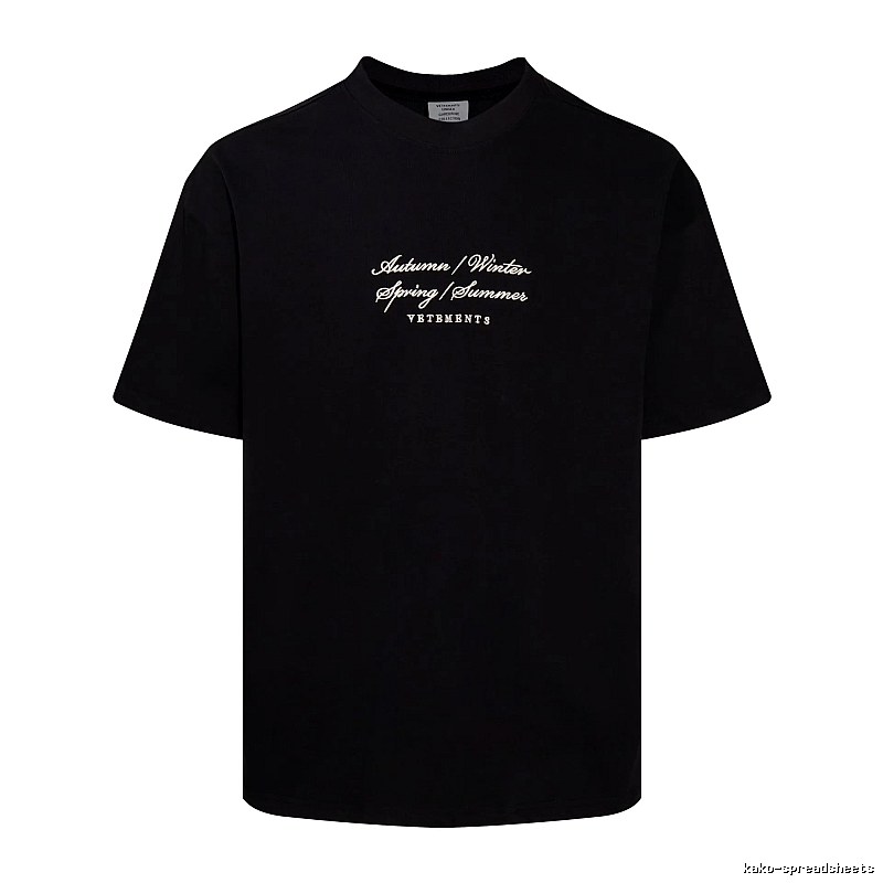 Summer Statement graphic T-shirt Black Colorful Lucky with Bold Graphic